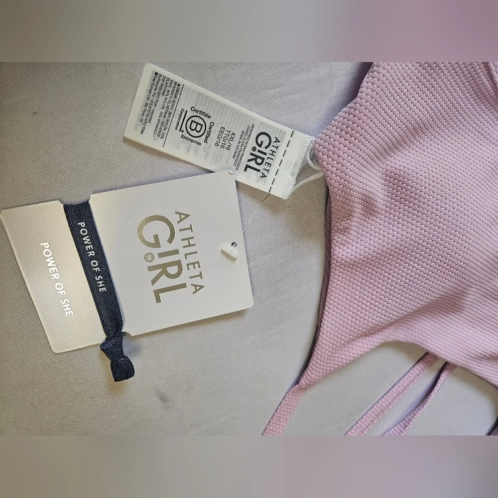 Athleta Girl- Bikini Top Girl's XXL/16 Lavender ,Reversible Quick Drying. NWT